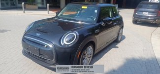 Used 2023 MINI Cooper SE image 1