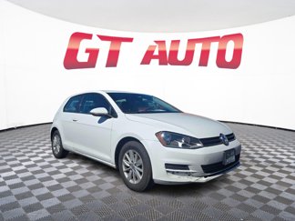 Used 2015 Volkswagen Golf S image 1