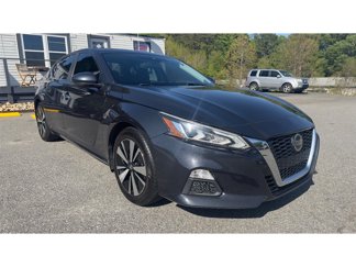 Used 2021 Nissan Altima 2.5 SV w/ SV Premium Package image 1