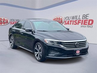 Used 2021 Volkswagen Passat 2.0T SE image 1