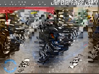 Used 2020 Jeep Grand Cherokee Limited image 1