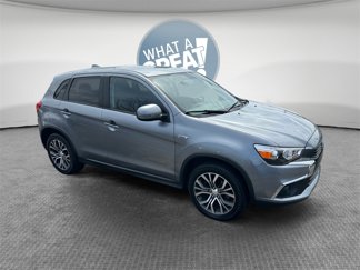 Used 2017 Mitsubishi Outlander Sport ES image 1