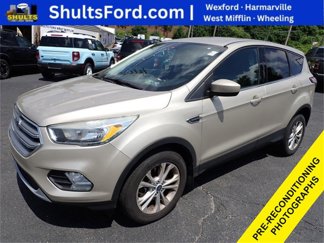 Used 2017 Ford Escape SE image 1