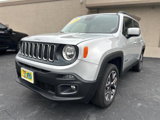 Used 2016 Jeep Renegade Latitude image 1