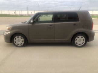 Used 2014 Scion xB image 1
