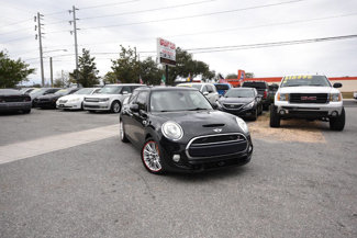 Used 2016 MINI Cooper S image 1