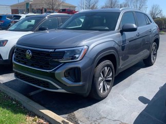 New 2025 Volkswagen Atlas Cross Sport SE image 1