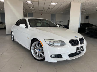 Used 2011 BMW 335i Convertible image 1