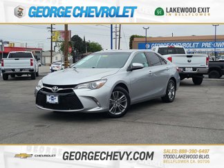 Used 2017 Toyota Camry SE image 1
