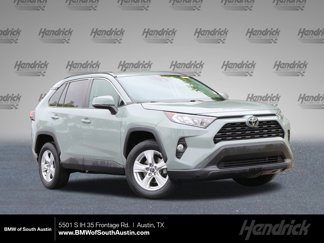 Used 2020 Toyota RAV4 XLE image 1