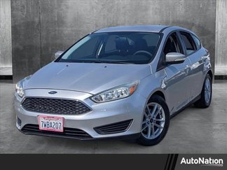 Used 2017 Ford Focus SE image 1