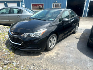 Used 2018 Chevrolet Cruze LS image 1