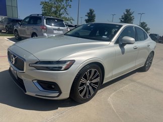 Used 2019 Volvo S60 T6 Inscription image 1