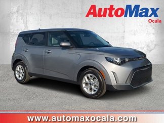 Used 2023 Kia Soul LX w/ LX Technology Package image 1