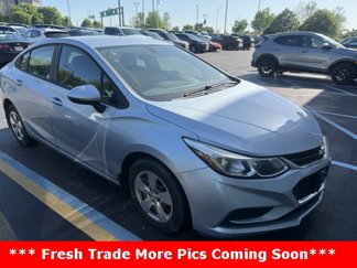 Used 2018 Chevrolet Cruze LS image 1