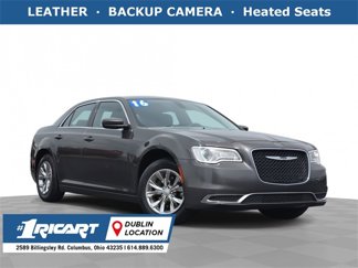 Used 2016 Chrysler 300 Limited image 1