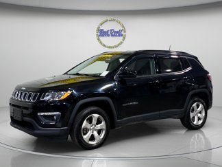 Used 2018 Jeep Compass Latitude image 1