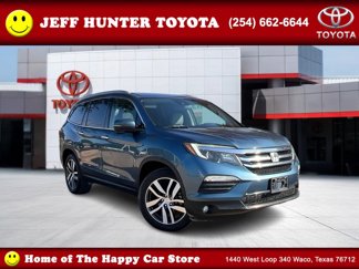 Used 2017 Honda Pilot Touring image 1