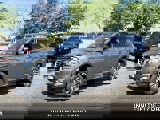 Used 2023 Nissan Pathfinder SL image 1