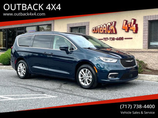 Used 2021 Chrysler Pacifica Touring image 1