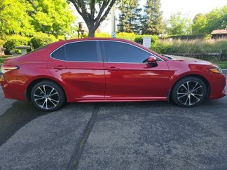 Used 2020 Toyota Camry SE image 1