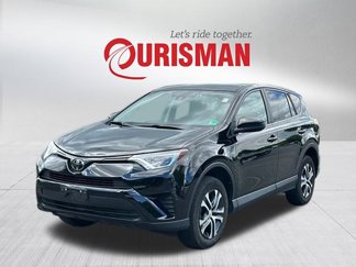 Used 2018 Toyota RAV4 LE image 1