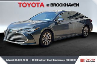 Used 2019 Toyota Avalon XLE image 1