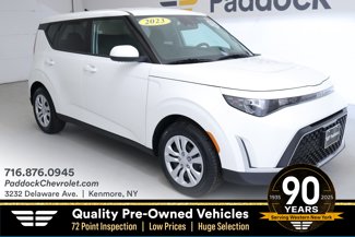 Used 2023 Kia Soul LX image 1