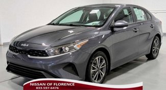 Used 2023 Kia Forte LXS image 1