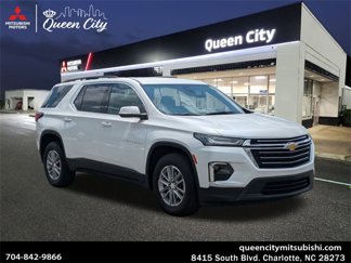 Used 2023 Chevrolet Traverse LT image 1