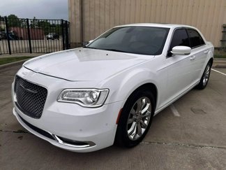 Used 2016 Chrysler 300 Limited image 1