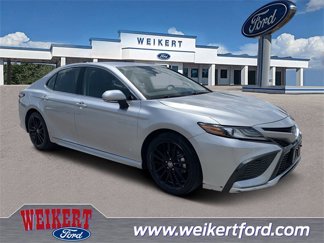 Used 2023 Toyota Camry XSE image 1