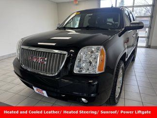 Used 2014 GMC Yukon SLT w/ SLT Chrome Package image 1