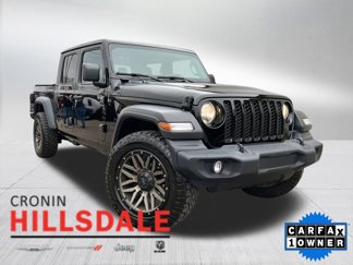 Used 2020 Jeep Gladiator Sport image 1