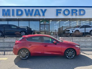Used 2018 MAZDA MAZDA3 Touring image 1