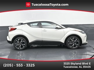 Used 2021 Toyota C-HR XLE image 1