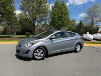 Used 2015 Hyundai Elantra SE image 1