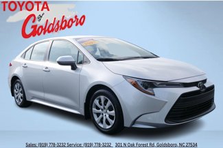 Used 2025 Toyota Corolla LE image 1