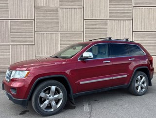 Used 2013 Jeep Grand Cherokee Overland image 1