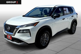 Used 2022 Nissan Rogue S image 1