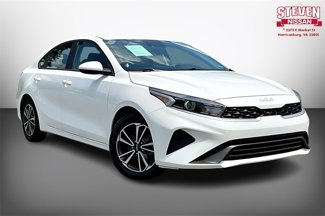 Used 2023 Kia Forte LXS image 1