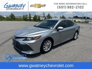 Used 2022 Toyota Camry LE image 1