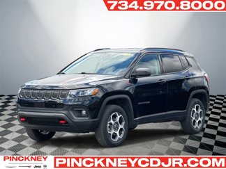 Used 2022 Jeep Compass Trailhawk image 1