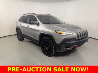 Used 2015 Jeep Cherokee Trailhawk w/ Comfort/Convenience Group image 1