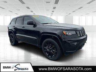Used 2022 Jeep Grand Cherokee Laredo X image 1