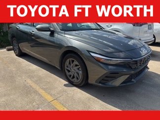 Used 2024 Hyundai Elantra SEL image 1