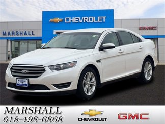 Used 2015 Ford Taurus SEL image 1