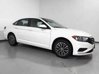 Used 2019 Volkswagen Jetta SE image 1