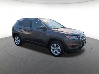 Used 2021 Jeep Compass Latitude image 1