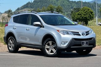 Used 2015 Toyota RAV4 XLE image 1